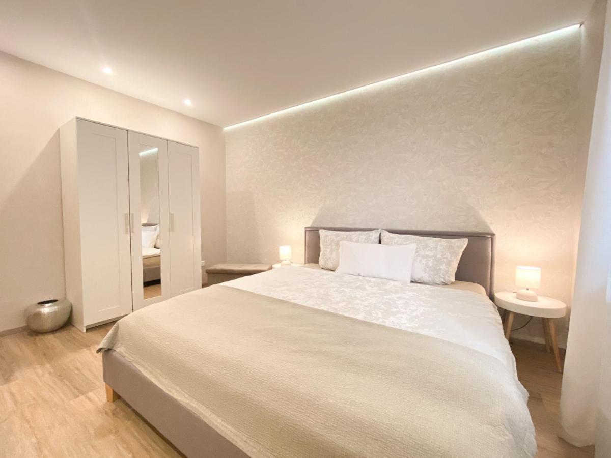 Modernes Apartment In Zentrumsnaehe Mit Eigenem Stellplatz Баден-Баден Экстерьер фото